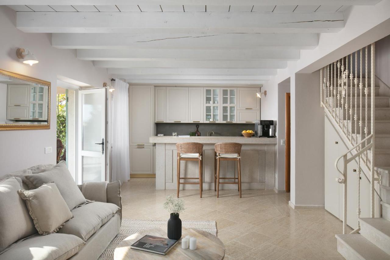 Residence Pietre D'Istria - With Private Service Burići Екстериор снимка
